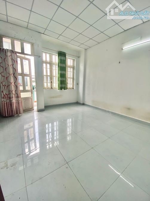Bán nhà Thống Nhất, Gò Vấp , Hẻm xe hơi, 50M², 3 tầng , 4Pn, 5.3 tỷ TL – Sổ vuông A4 - 2