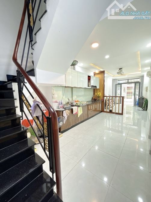 NHÀ QUẬN 3,NGUYỄN HIỀN,HẺM XE HƠI,4 TẦNG,40M2,CHỈ HƠN 8 TỶ. - 3