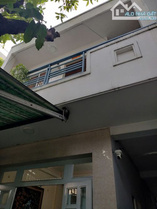 Bán nhà chính chủ (chưa qua đầu tư), DT rộng 111m2 - Lê Quang Sung , Q6 - 3