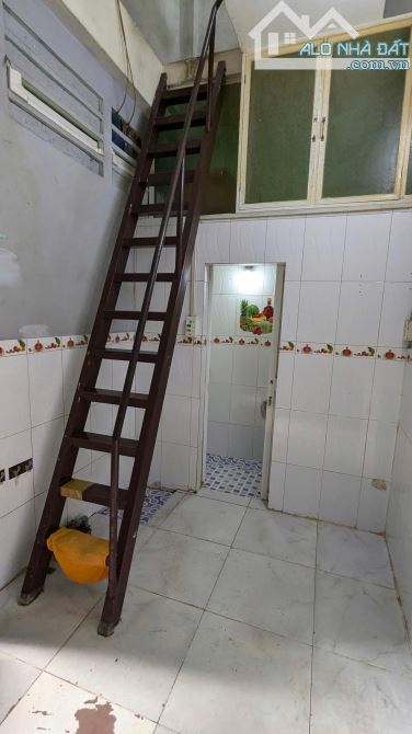 Bán nhà đường Lê Thị Bạch Cát, P11, Quận 11. Giá 1.85tỷ TL. - 3