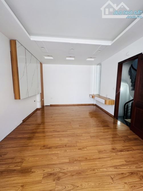 Bán Nhà Minh Khai Hàng Xóm Time City,5 Bước Chân Ra Ô Tô Đỗ Cửa,35m2,4 tầng,6.5tỷ - 3