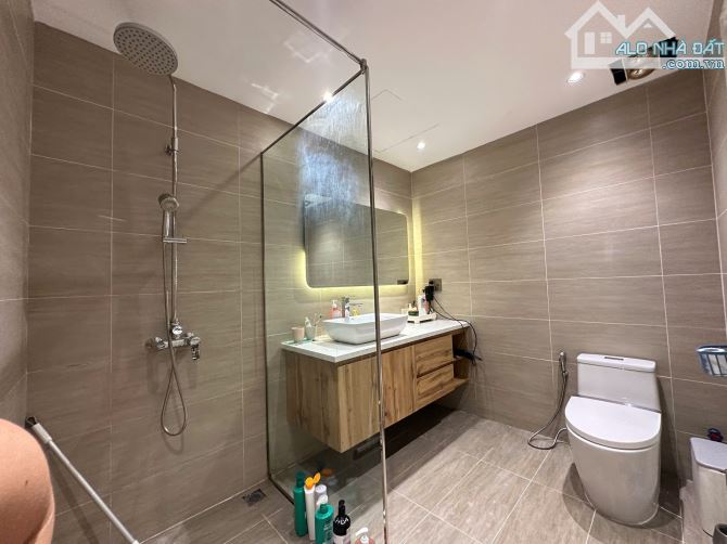 Bán căn 3 tầng x 89m ngõ Chu Văn An. Giá 9,3 tỷ - 3