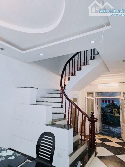 NHÀ ĐẸP NGỌC HÀ  54m2- ĐI BỘ RA BẢO TÀNG, LĂNG BÁC - MẶT NGÕ ĐẸP - NHÀ CHẮC CHẮN - 3