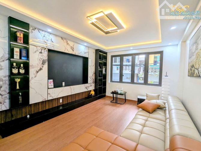 Giảm 300 tr Nguyễn Văn Cừ 54m 4 tầng chỉ hơn 9 tỷ - 3