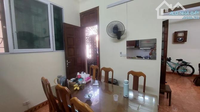 BÁN NHÀ PHỐ HOÀNG QUỐC VIỆT CẦU GIẤY 21 TỶ 50M2 MT 7M 4T LÔ GÓC Ô TÔ KINH DOANH - 3