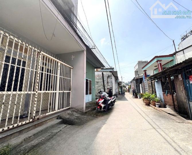 GẤP BÁN TRONG THÁNG,NHÀ 2TẦNG DT68M NGAY NGÃ 3 LÒ LU LÃ XUÂN OAI,HẺM XE HƠI,CHỈ 3.X TỶ TL - 3