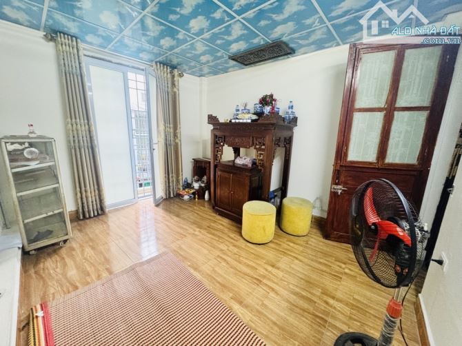 góc thịnh hào tôn đức thắng-DT 21m2-4 tầng-MT 3.2m giá chỉ 6.5 tỷ - 3