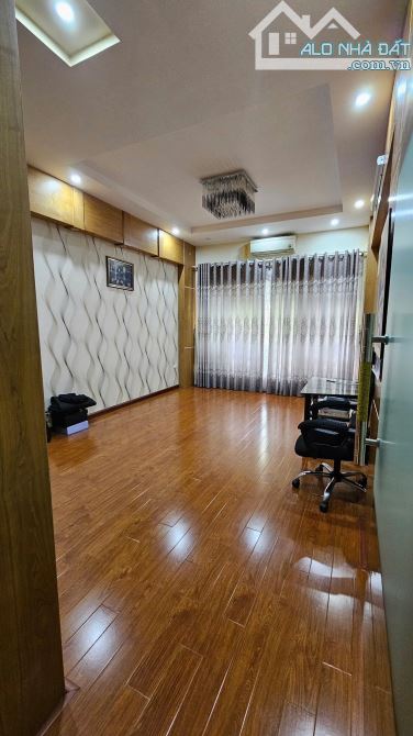 BÁN NHÀ PHÂN LÔ, Ô TÔ, TRẦN QUỐC HOÀN, CẦU GIẤY, DT45M, 6 TẦNG, MT4M, GIÁ NHỈNH 18 TỶ - 2