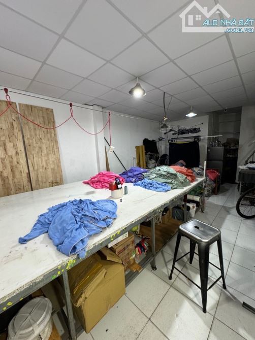 Hàng hiếm nhà 2 tầng mặt tiền Phạm Văn Bạch  , 80 m2   -Giá 5.3 tỷ P 15 -Tân Bình - 3