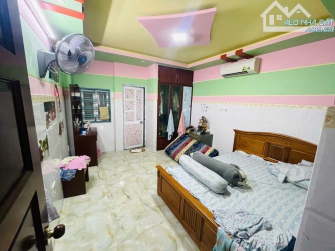 Bán nhà hẻm oto Bùi Thế Mỹ Tân Bình 50m2 đúc 5 tầng 5PN chỉ 7.3 tỷ TL - 3