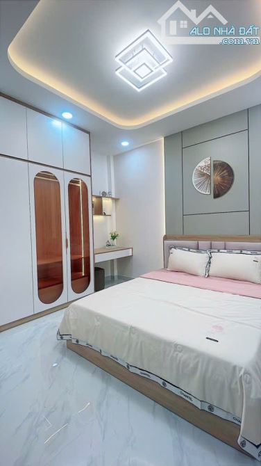 BÁN NHÀ LÊ VĂN DUYỆT 37M2 (4.4X10) 3PN SÁT Q1 HẺM ĐẸP CHỈ 5,9 TỶ - 3