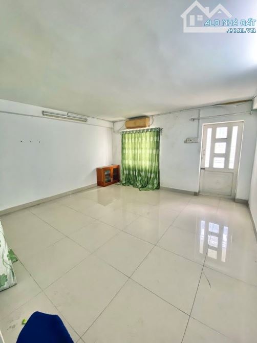 Bán nhà Thống Nhất, Gò Vấp , Hẻm xe hơi, 50M², 3 tầng , 4Pn, 5.3 tỷ TL – Sổ vuông A4 - 3