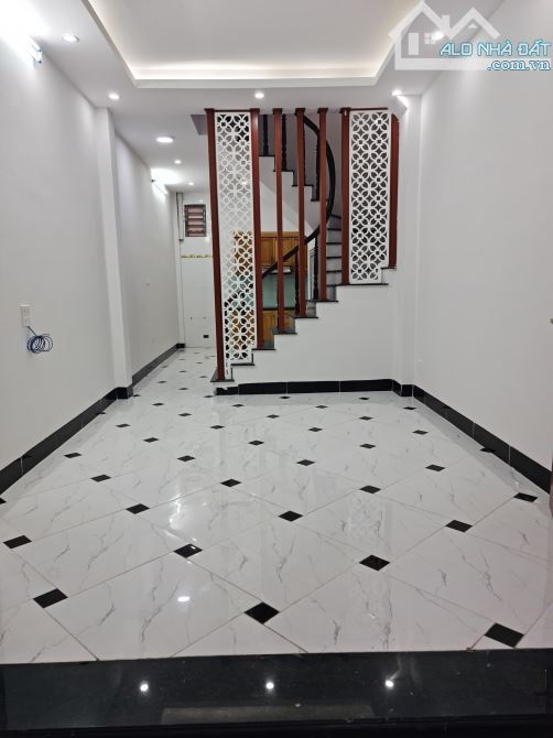 Nhà Chủ Tự Xây Phố Đội Cấn, Ngõ Ba Gác, DT 42m2*4T, MT 3.5m, Giá 8.1 Tỷ. - 3