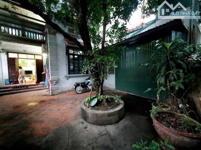 Quá Ngon! Bán Nhà Giáp Ngoại Giao Đoàn -Xuân La -Tây Hồ - 135M2 -4Tầng - Mt 17.5 m -24.9Tỷ - 4