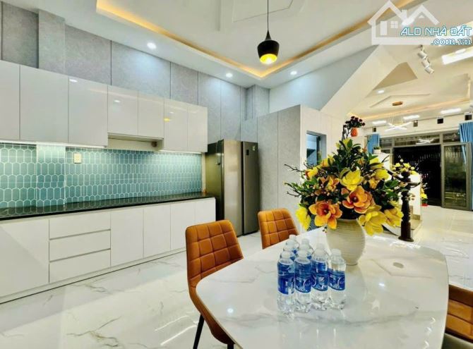 4.2❌12m, BÁN NHÀ 4 TẦNG,4PN, HẺM Ô TÔ, PHẠM VĂN CHIÊU, P8 GÒ VẤP, 6.49 TỶ TL - 4