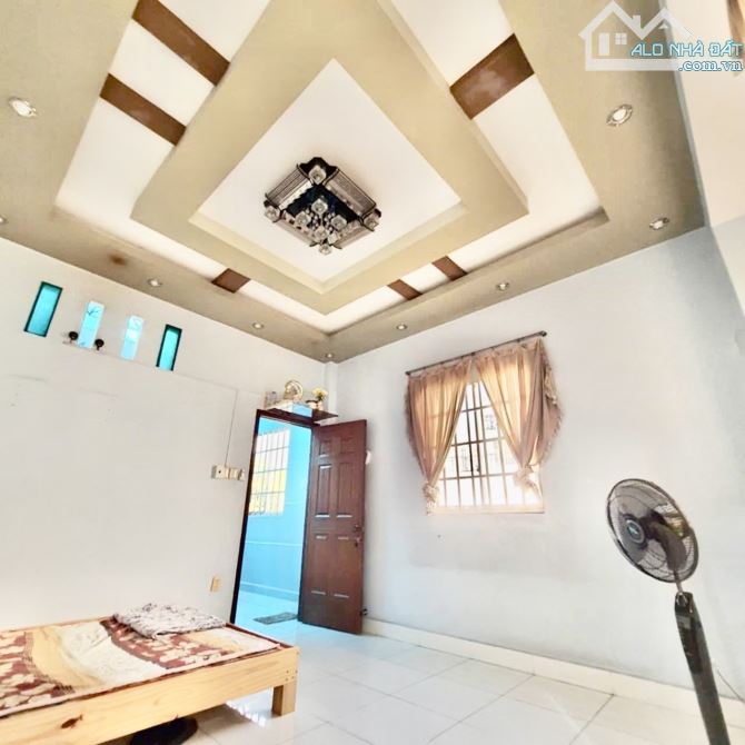 💥CHỦ GẤP BÁN- HẺM XE TẢI - TÂN KỲ TÂN QUÝ - TÂN PHÚ - 69M2 - 3 TẦNG - GIÁ CHỈ 7.6Đ TL💥 - 4