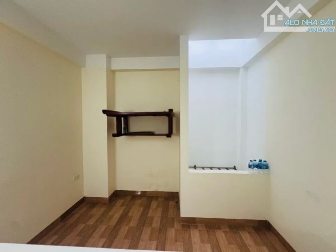 Bán nhà Phương Canh, 10m ra oto, 3 bước ra chợ Canh, 30m2 x 5 tầng - 4
