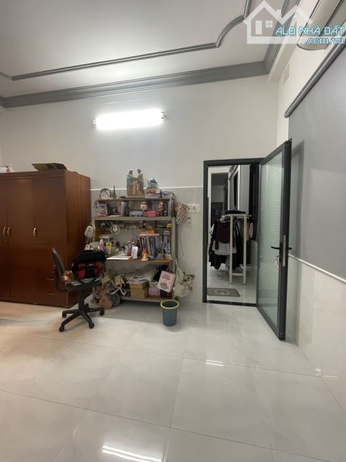 Hẻm 1/ Độc Lập Khu Víp Tân Sơn Nhì -150m2- Hẻm 8M-4 Tầng - Giá 20,5 Tỷ. - 4