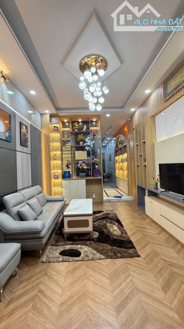 NHÀ ĐẸP MẶT TIỀN NGUYỄN TƯ GIÃN- CHỢ PHẠM VĂN BẠCH- XEHƠI NGỦ- THANG MÁY - PHÒNG XÔNG HƠI - 4