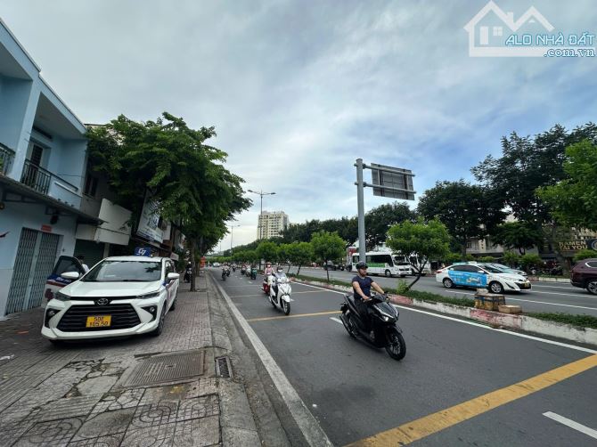 Gấp bán nhà đường Nguyễn Thái Sơn, phường 1, Gò Vấp 76m2, 2 tầng, 8PN,  6WC, nhỉnh 6 tỷ - 4