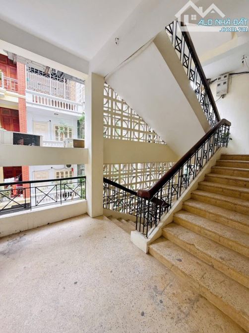 TẬP THỂ HỌC VIỆN KỸ THUẬT QUÂN SỰ – HOÀNG QUỐC VIỆT – SỔ RIÊNG – 65M – GIÁ CHỈ 3.85 TỶ - 4