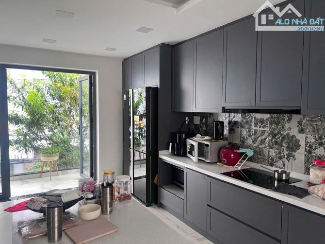 Villa Kỳ Đồng Quận 3, DT: 8,2x15 - 4 Tầng, Full Nội Thất Cao Cấp, Thang máy, giá 2X Tỷ - 4