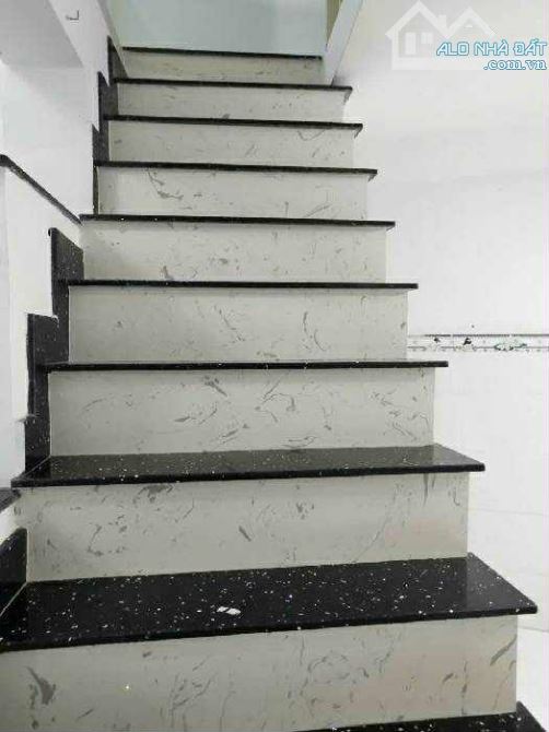 Bán nhà Quận 7-Tân Hưng, nhà mới DTSD 90m2, 3PN, nhỉnh 4 t/y - 4