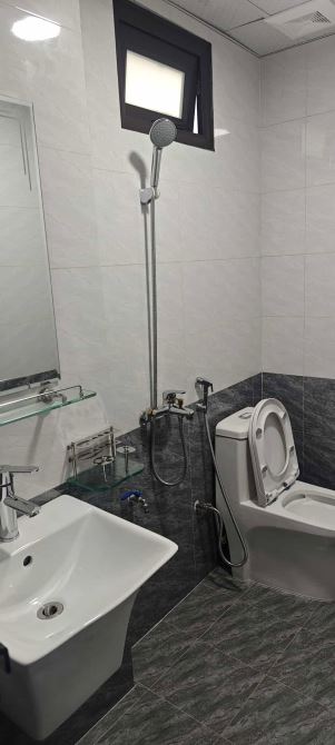 Bán toà nhà dòng tiền 60m2 xây 5 tầng, 10 phòng phố Lò Đúc mới tinh - 4