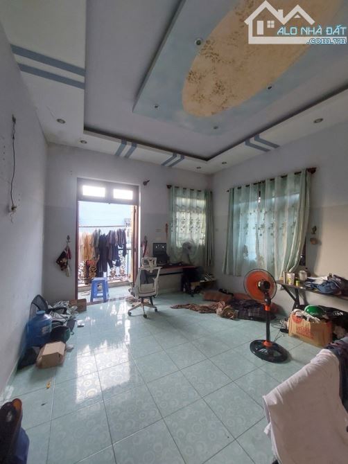 Nhà 2 tầng_  lô góc 71,4 m2_ MT đường ô tô_nở hậu _P. Bình Trưng Đông, Quận 2, chỉ  7,3 tỷ - 4