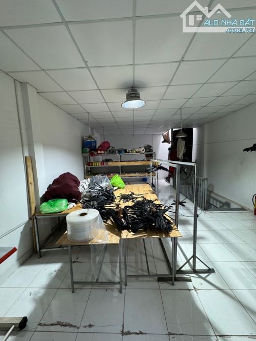 Hàng hiếm nhà 2 tầng mặt tiền Phạm Văn Bạch  , 80 m2   -Giá 5.3 tỷ P 15 -Tân Bình - 4