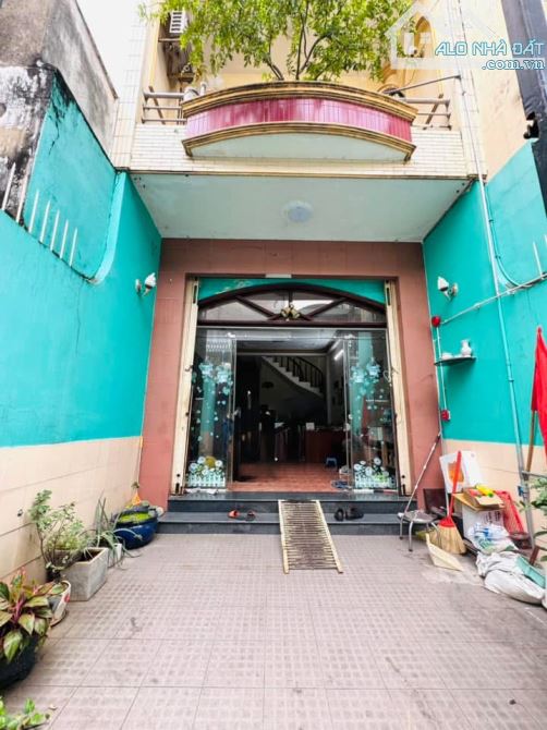 SIÊU PHẨM TÂN BÌNH - HẺM NHỰA XE HƠI - SÁT MẶT TIỀN 📍 Nguyễn Hồng Đào, P.14, Tân Bình - 4
