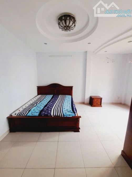 Nhà bán: đường nguyễn Suý, phường Tân quý . Q Tân Phú. DTSD 140m2. 4tầng. Giá 23,9 tỷ - 4