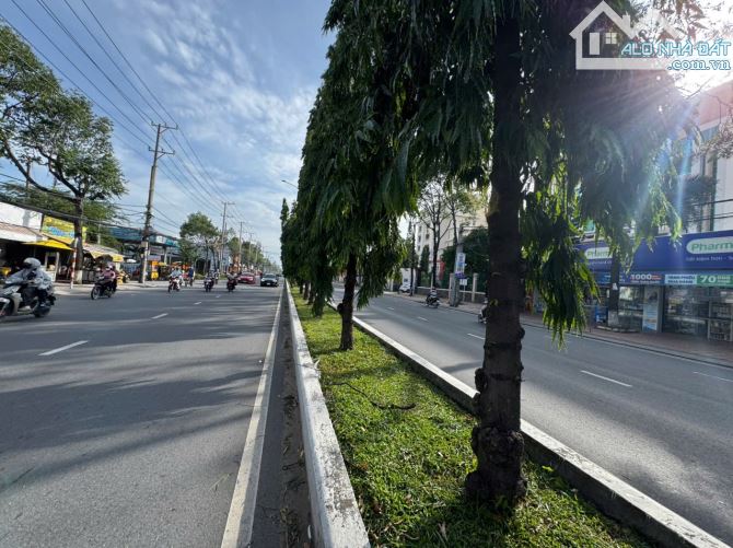 NHÀ MẶT TIỀN 10 x 31 ĐƯỜNG NGUYỄN VĂN CỪ CÁCH TRƯỜNG ĐHYD 80M - 4