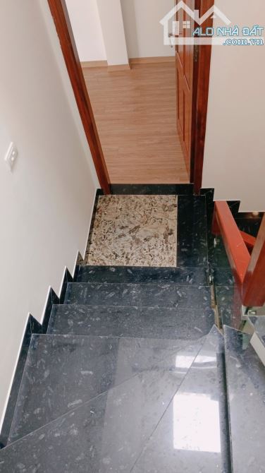 BÁN NHÀ THẠCH BÀN 40M-7 TẦNG-5MT-6 TỶ  NHÀ ĐẸP THIẾT KẾ HIỆN ĐẠI - 4