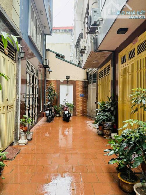 NHÀ THỔ QUAN TRUNG PHỤNG - NGÕ 4M- GẦN PHỐ - 33m2 5 tầng mt 3.3m Giá 7.95 tỷ - 4