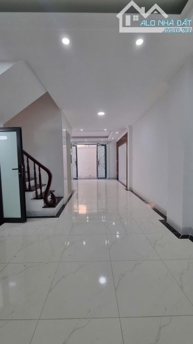 SIÊU PHẨM 6 TẦNG THANG MÁY PHỐ VÕ CHÍ CÔNG - 60m - MẶT TIỀN 5.5m - 8 NGỦ KHÉP KÍN - 12 TỶ - 5