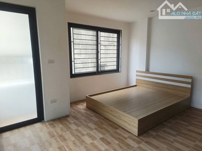 BÁN CĂN HỘ CHO THUÊ Ở TRẦN CUNG- RỘNG 70M2 -OTO ĐỖ CỬA - DÒNG TIỀN CAO - 5