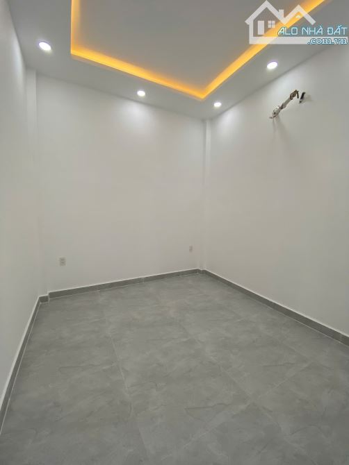 NHÀ MT VỪA Ở VỪA KINH DOANH 5MX22M - 2 tỷ 850 - 5