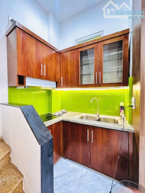 Bán nhà lô góc Trần Phú, Hà Đông – phân lô – ô tô đỗ cửa – kinh doanh tốt – chỉ 6 tỷ - 5