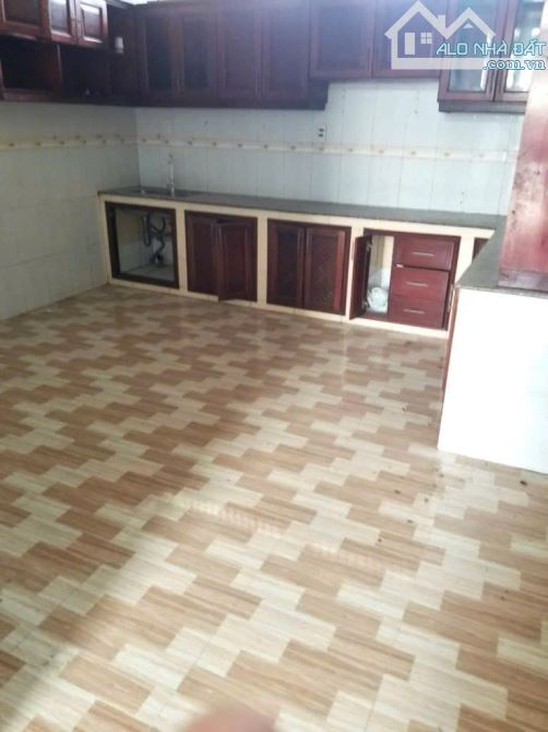 GẤP BÁN TRONG THÁNG,NHÀ 2TẦNG DT68M NGAY NGÃ 3 LÒ LU LÃ XUÂN OAI,HẺM XE HƠI,CHỈ 3.X TỶ TL - 5