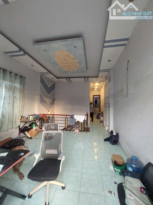 Nhà 2 tầng_  lô góc 71,4 m2_ MT đường ô tô_nở hậu _P. Bình Trưng Đông, Quận 2, chỉ  7,3 tỷ - 5