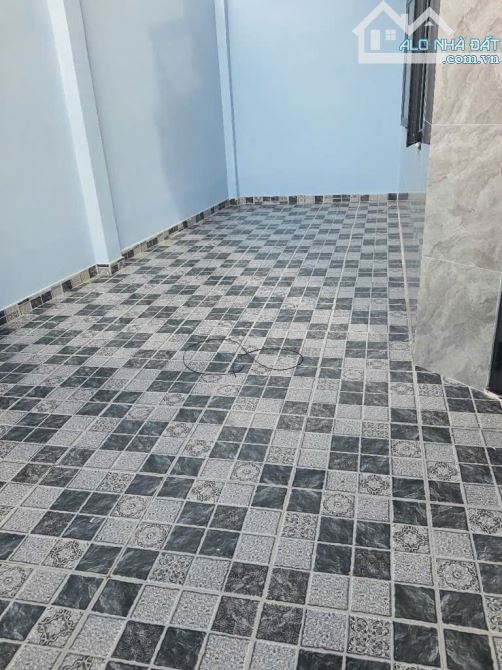 NHÀ 3 LẦU – 2 MẶT TIỀN – DT 93.6M² – HẺM XE HƠI ĐƯỜNG SỐ 4 – LÒ LU, TRƯỜNG THẠNH - 5
