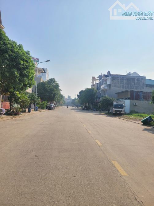 Bán kho xưởng 15x36m, đường D3 KDC Sóng Thần B p.Dĩ An gần Vincom 550, thu 50tr/th - 5