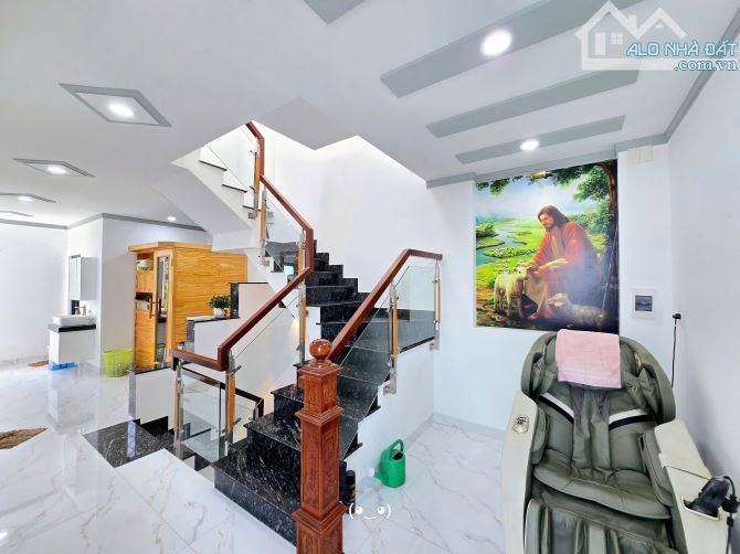BÁN NHÀ 1T1L P.HỐ NAI 1 SẸC NGUYỄN ÁI QUỐC VÀO ĐG 2 XE HƠI CHỈ 4,1 TỶ - 5