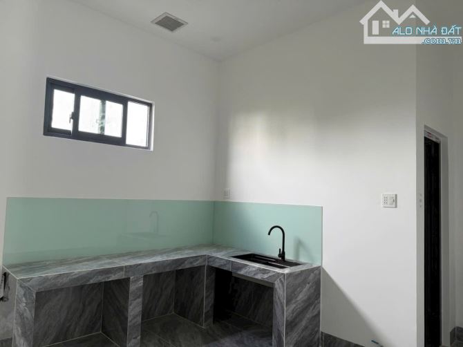 Nhà đẹp gần trường đại học khu dân cư đông đúc - 6