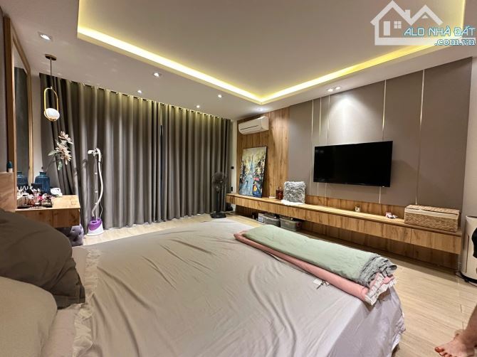 Bán căn 3 tầng x 89m ngõ Chu Văn An. Giá 9,3 tỷ - 6