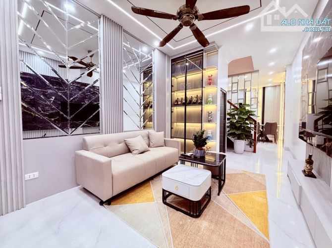 Ngõ Hoà Bình 7_ Lô góc full nội thất_ DT:40m _ 4 tầng, 4 ngủ_ giá chào 9.5 Tỷ - 6