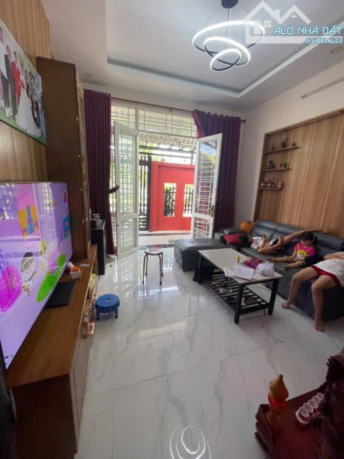Bán Nhà Đẹp 125m2, 5PN - Ngang 7,5m - Lê Văn Lương - Gần Cầu Gạch Tôm - Chỉ 3 Tỷ - 7