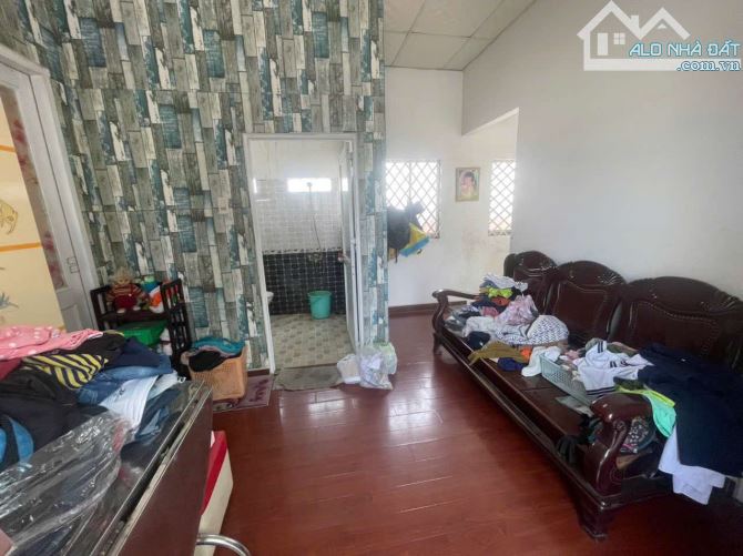 NHÀ 2 TẦNG BTCT + 3 PHÒNG TRỌ, 184M2, HXT 7M THÔNG, GẦN CHỢ CHÓ, GIÁ RẺ CHỈ 8 TỶ TL - 7
