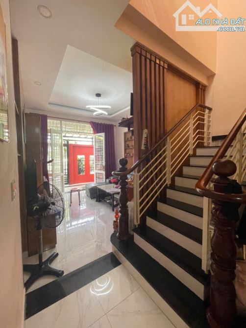 Bán Nhà Đẹp 125m2, 5PN - Ngang 7,5m - Lê Văn Lương - Gần Cầu Gạch Tôm - Chỉ 3 Tỷ - 8